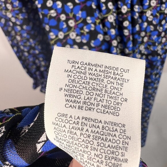 Cabi Womens The Ten Ditzy Floral Dress Size S Royal Blue Feminine Dark Romantic - Picture 15 of 15